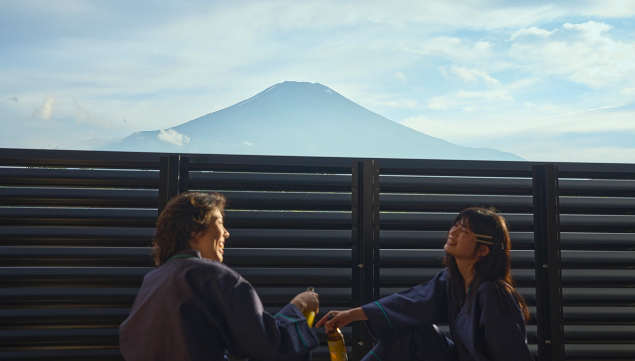 男女　富士山イメージ